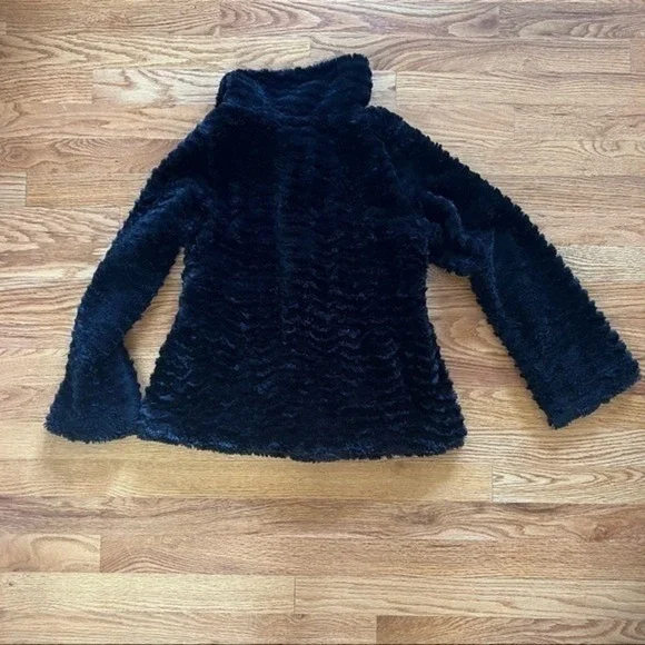 Patagonia Girls Large 12 Black Fuzzy Pelage Jacket High Collar Button Front Cozy